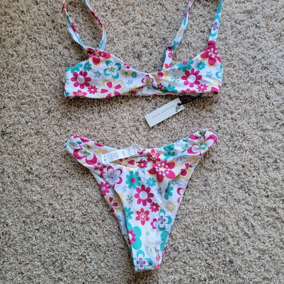 NWT Lovers and Friends Wildflower Bikini - size XS/S - Retro Floral print - Picture 2 of 7